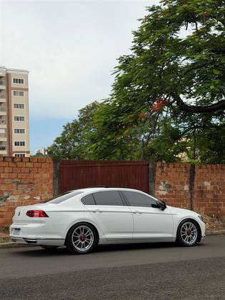 VOLKSWAGEN PASSAT 2.0 16V TSI BLUEMOTION GASOLINA HIGHLINE 4P DSG